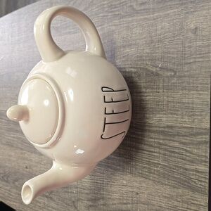 Rae Dunn teapot